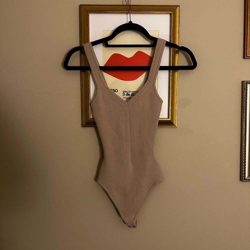Never been worn knit Abercrombie bodysuit